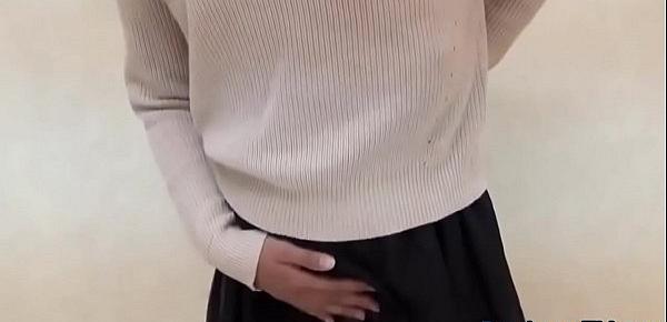  Asian babe pissing her clothes